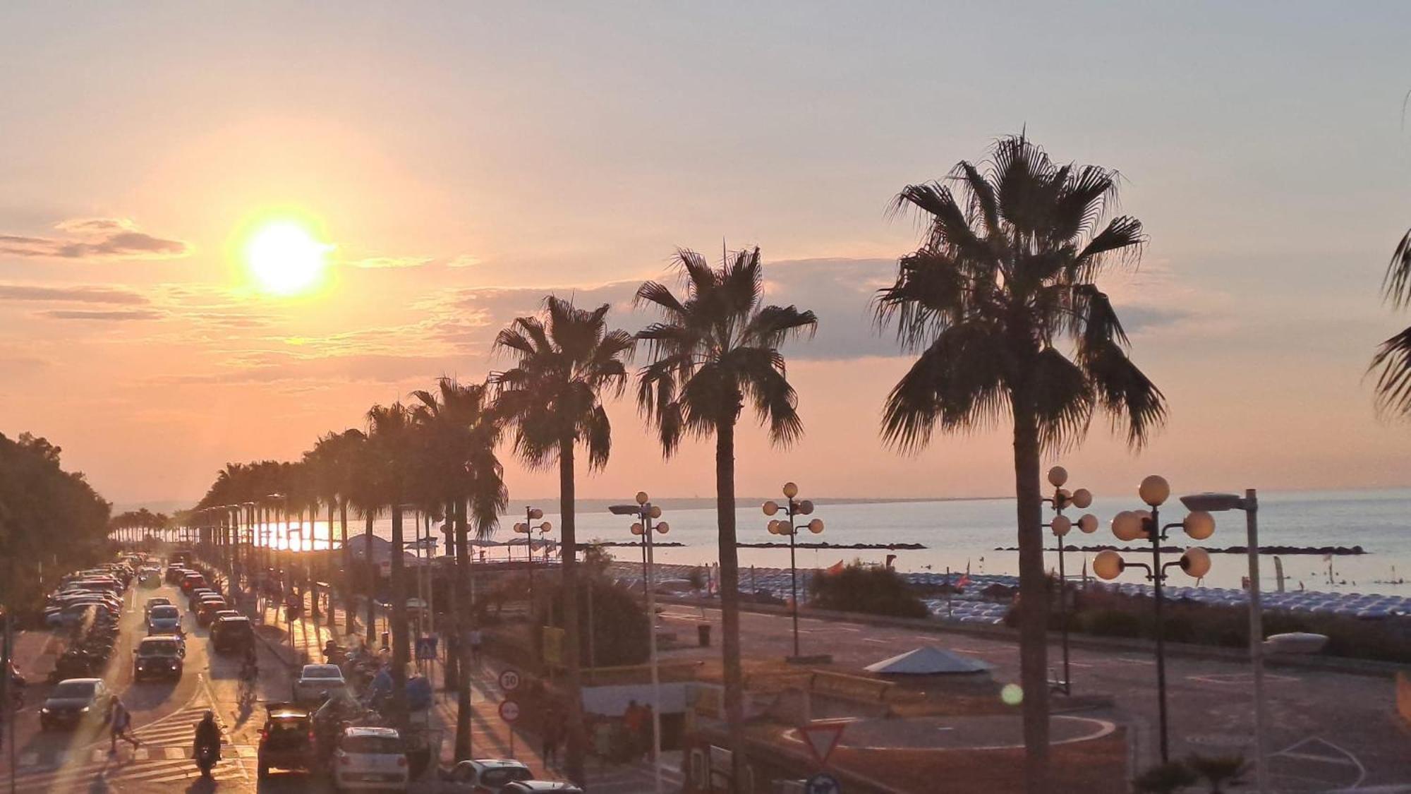 Tramonto Sul Mare Bed and Breakfast Termoli Exteriör bild
